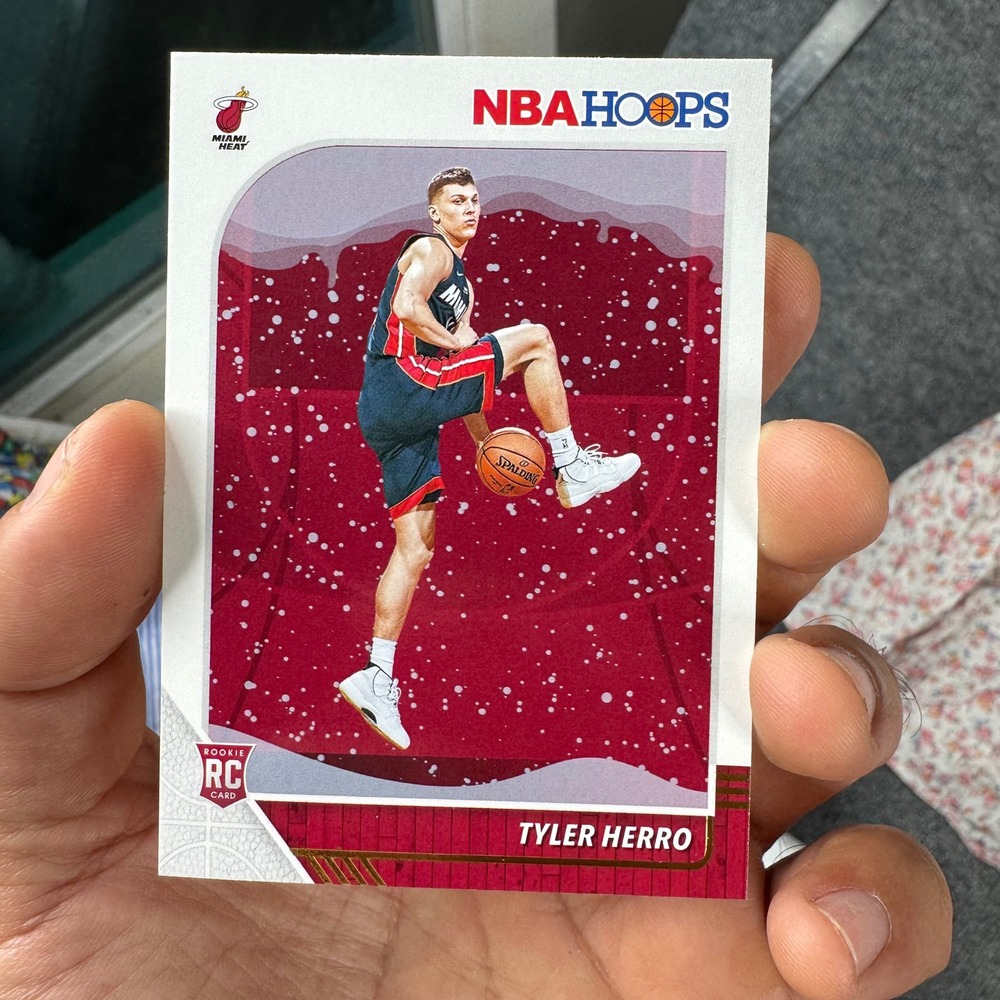 Panini Trading Card Tyler Herro OS Red NBA Hoops Rookie Card Miami Heat